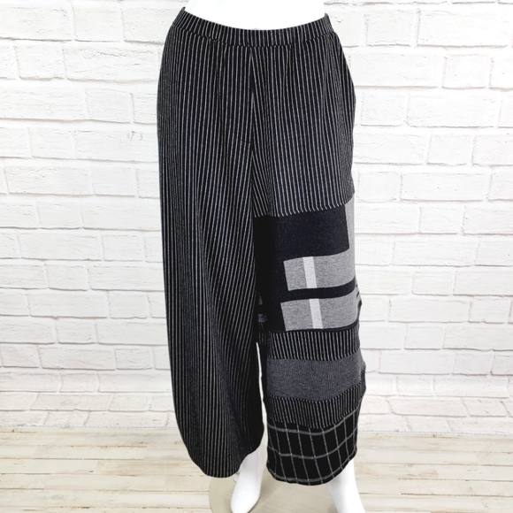 Designer Alembika Funky Blk/Wht Pinstripe Pant NWOT! Alembika Size:4 - Picture 4 of 12